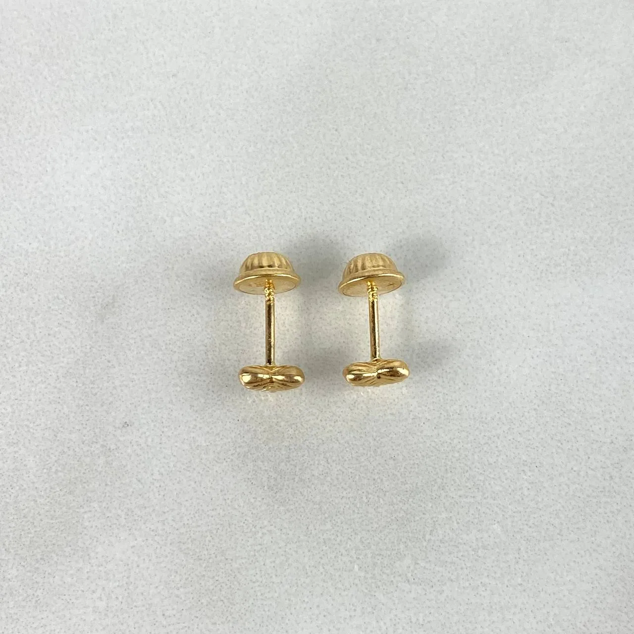 18K Yellow Gold Striped Heart Stud Earrings 0.45gr