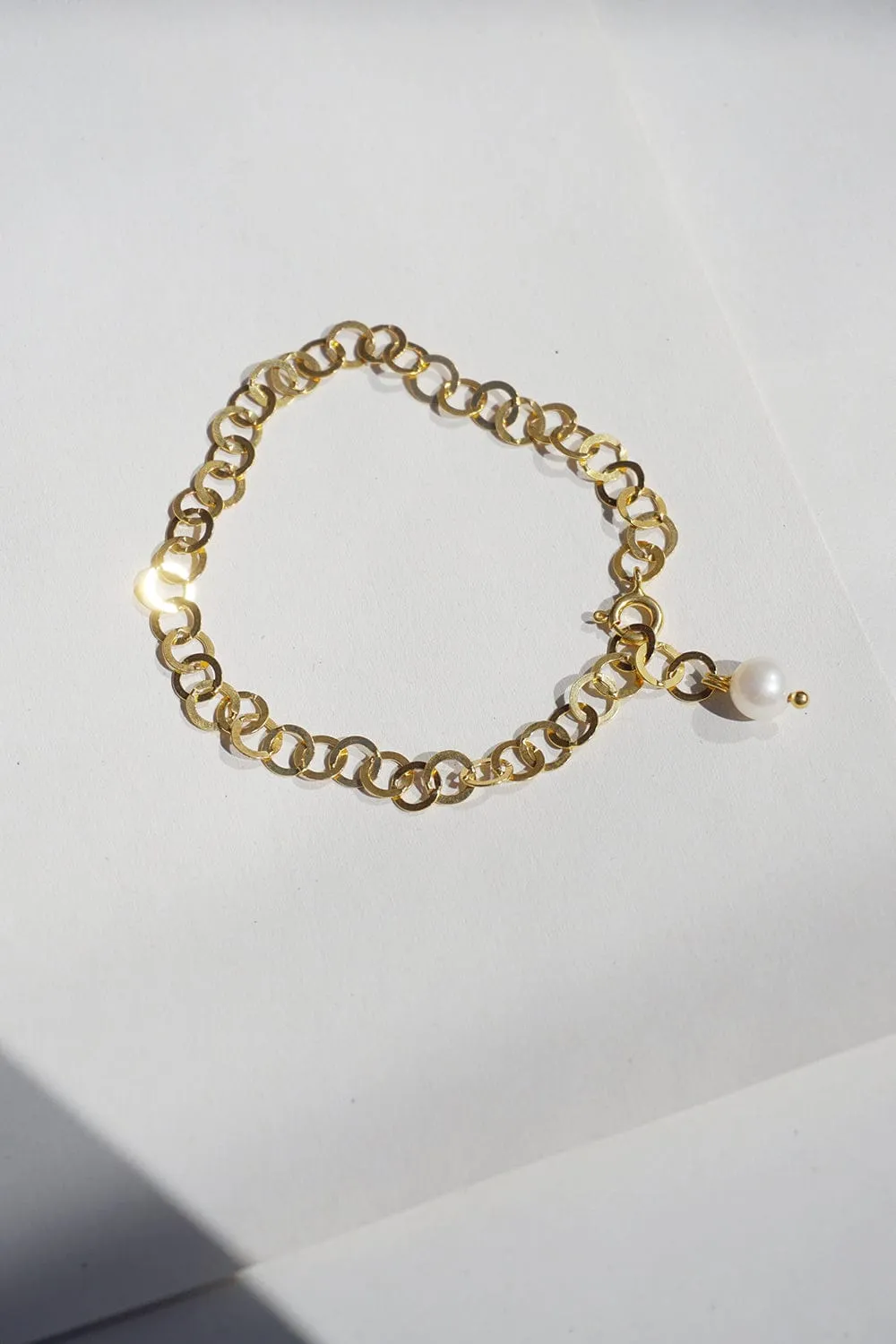 Chain Pearl Bracelet - Gold Plated