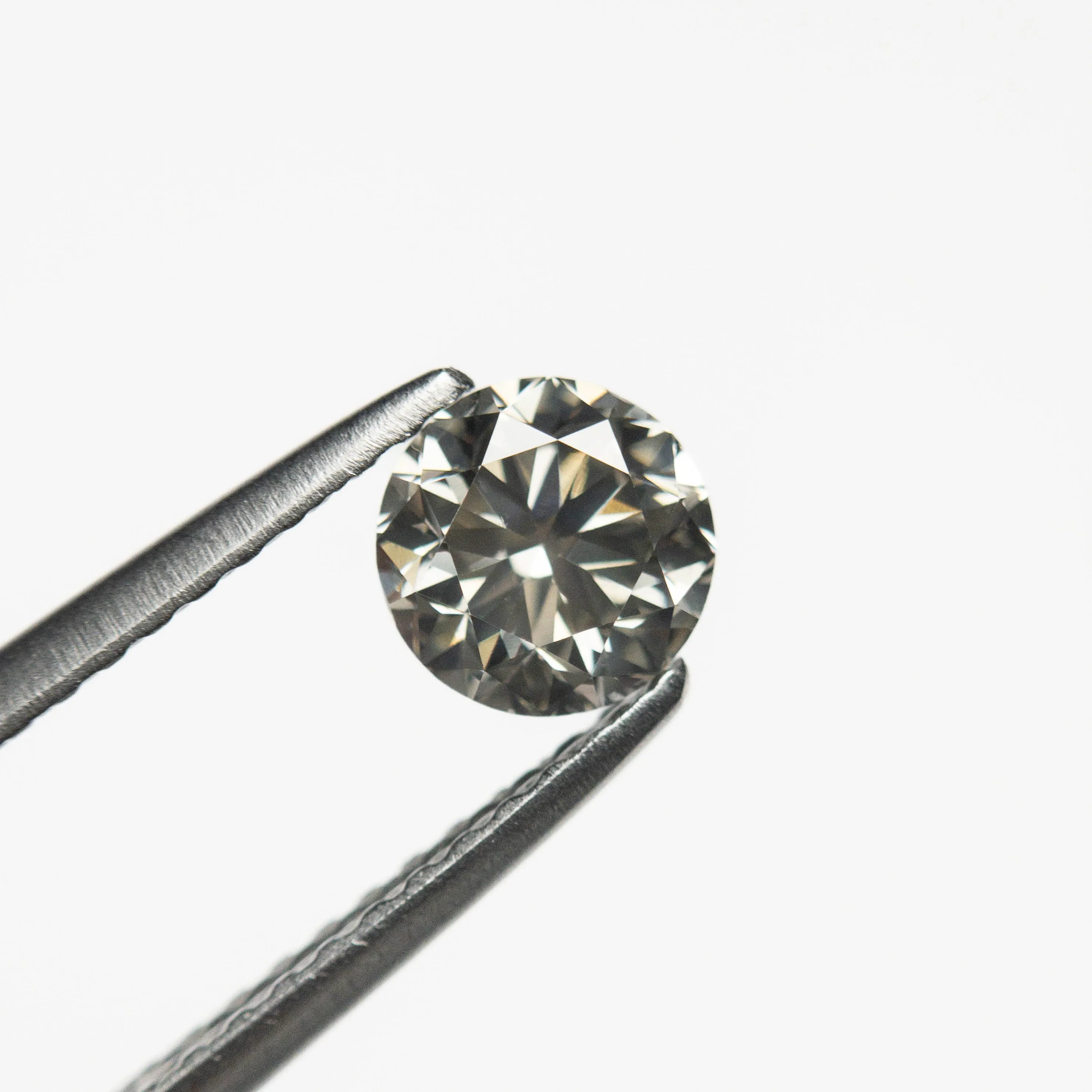 Fancy Grey Brilliant Diamond - 0.60ct Round