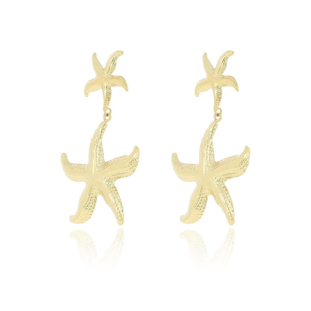 Gold coloured stud earrings with starfishes