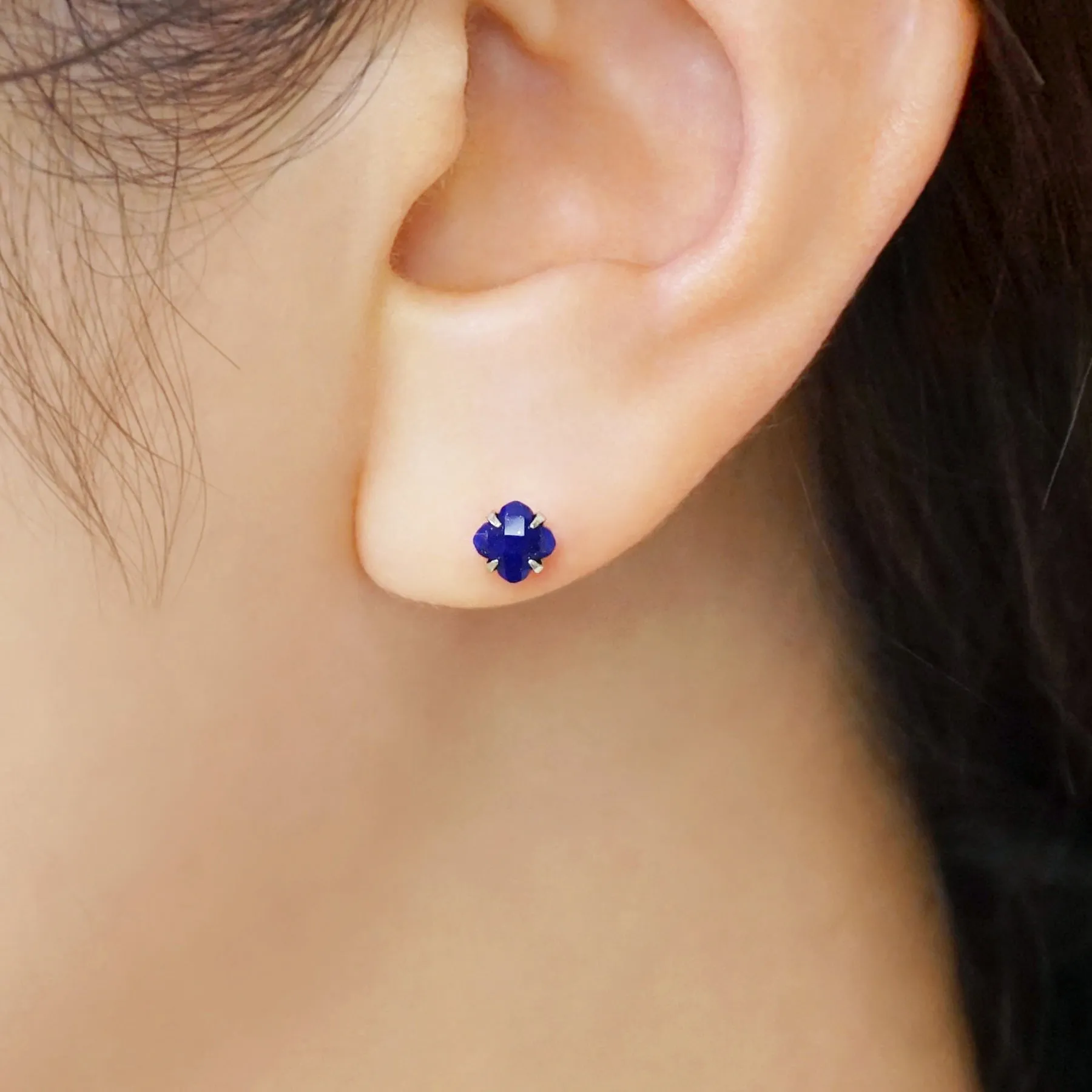 [Second Earrings] Platinum Lily Cut Lapis Lazuli Earrings