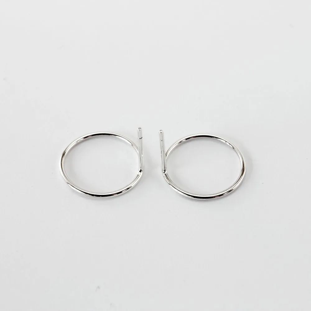 SILVER CIRCLES EARRINGS