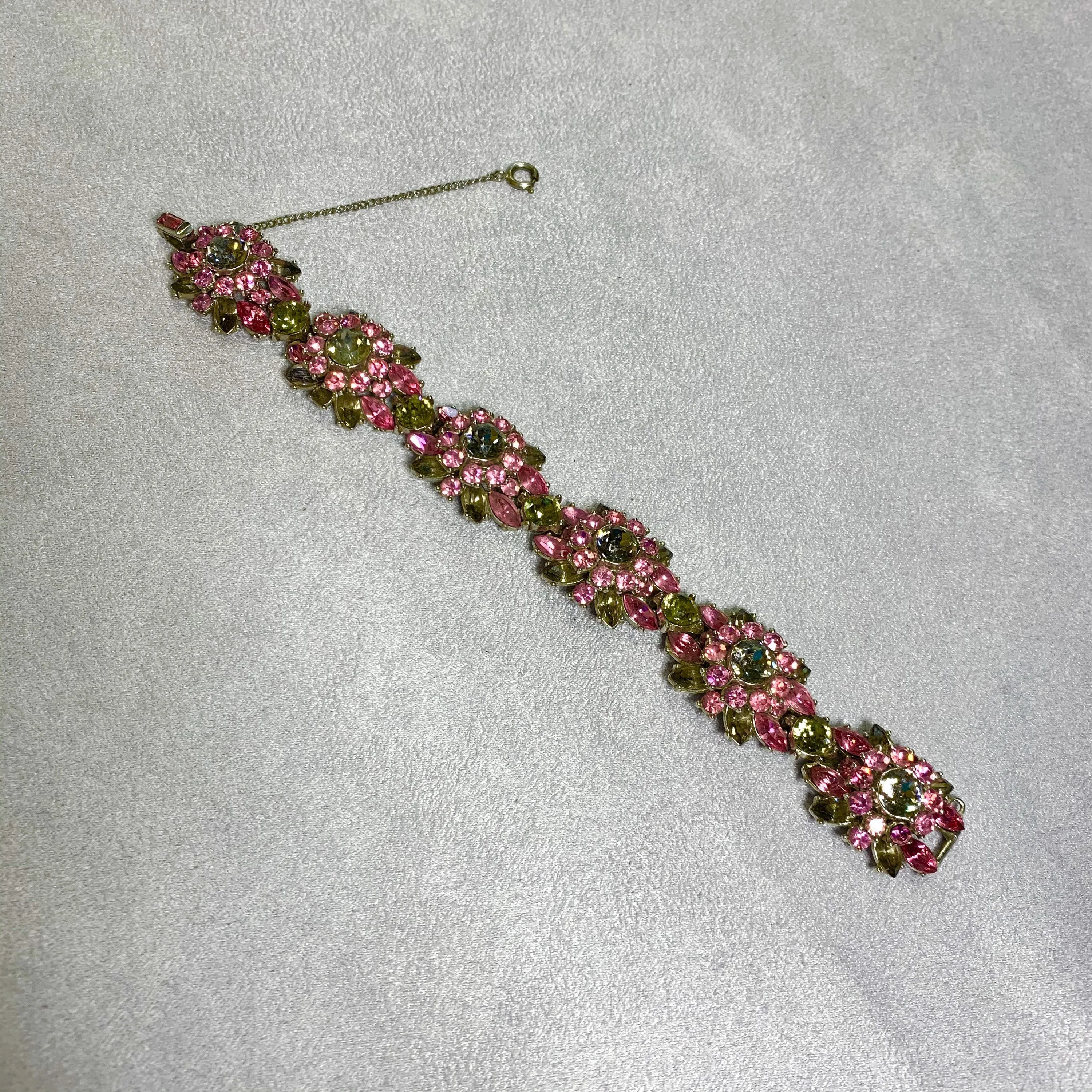 Trifari pink vintage bracelet 1950s