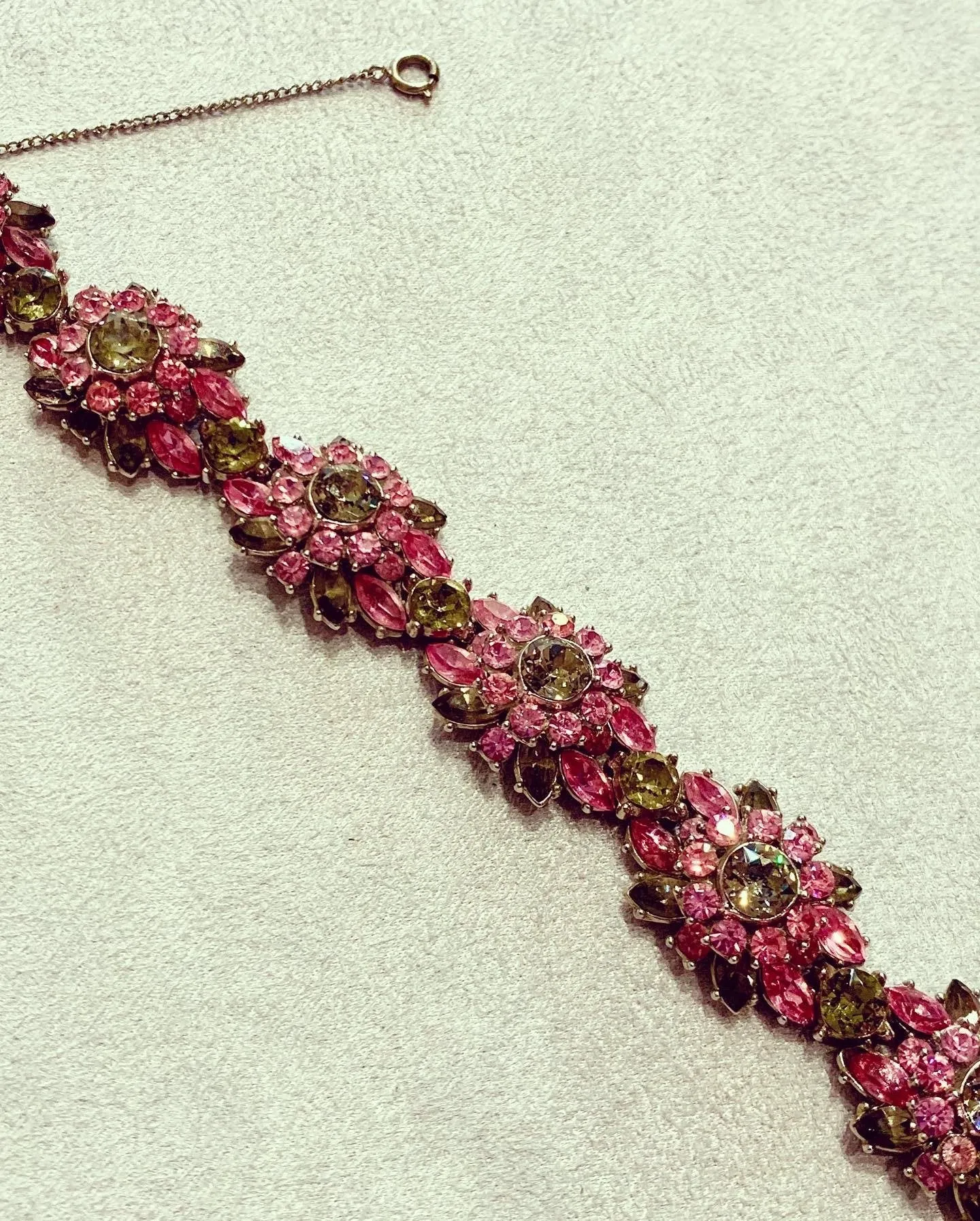 Trifari pink vintage bracelet 1950s