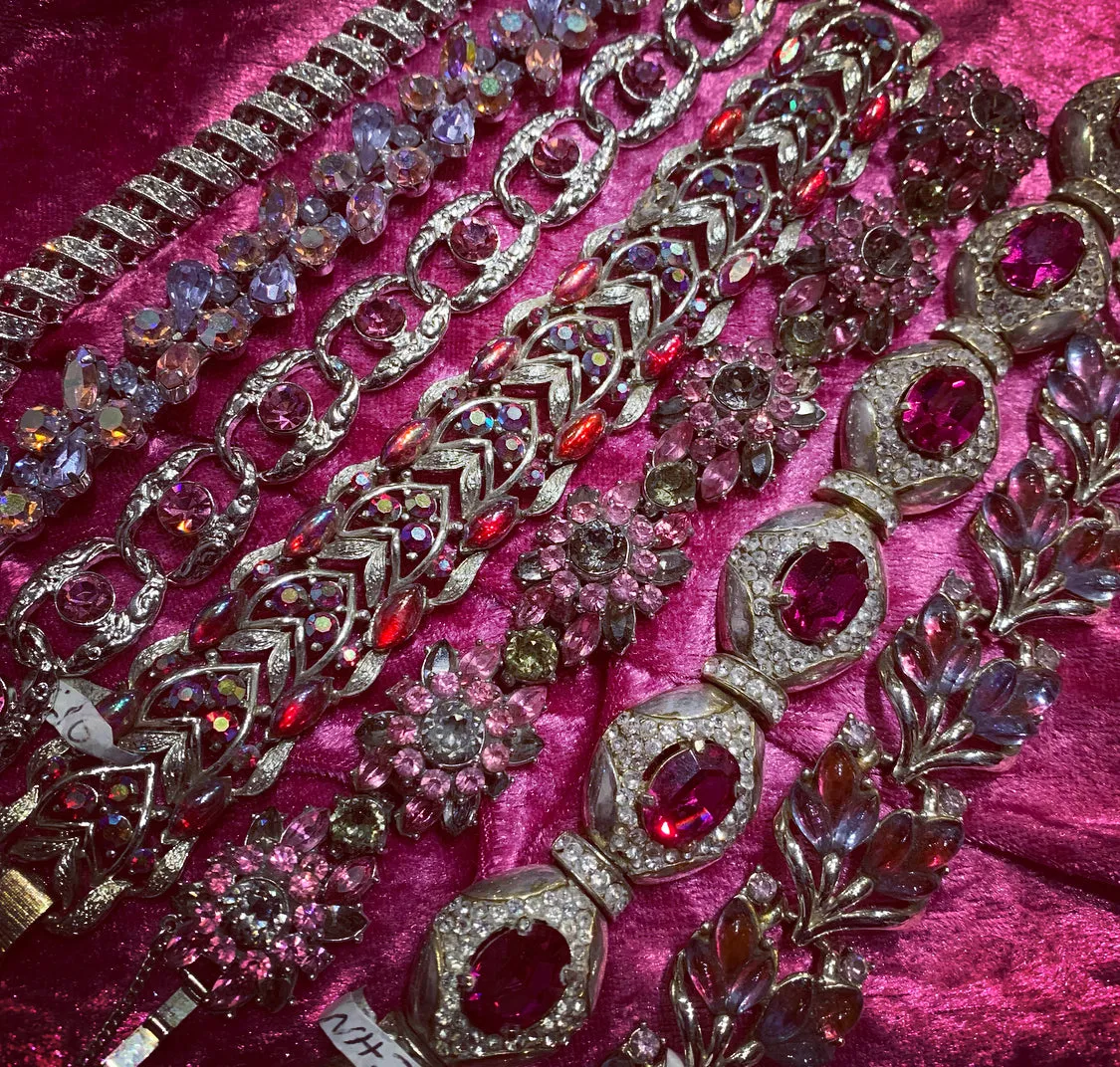 Trifari pink vintage bracelet 1950s