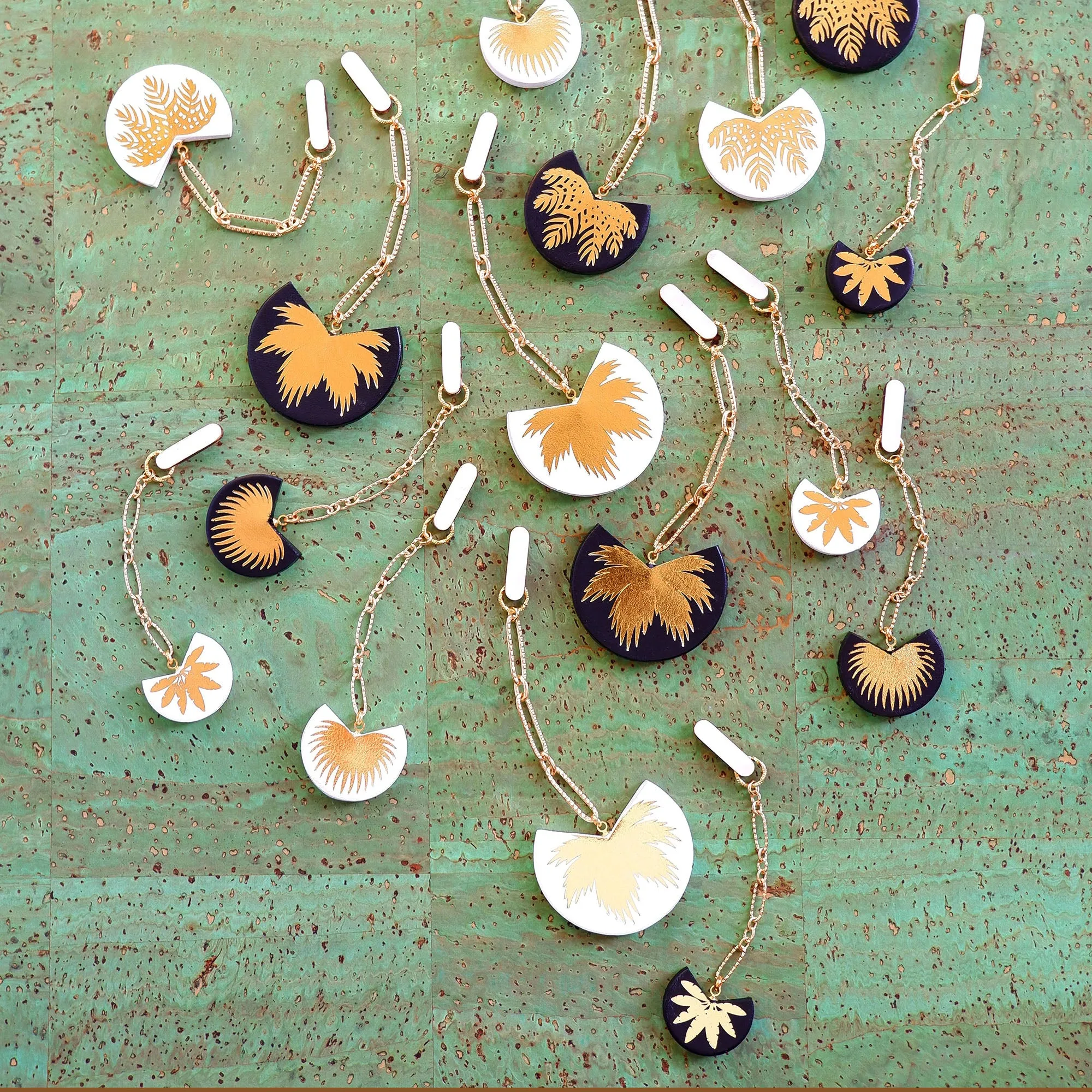WILD PALMS . earrings