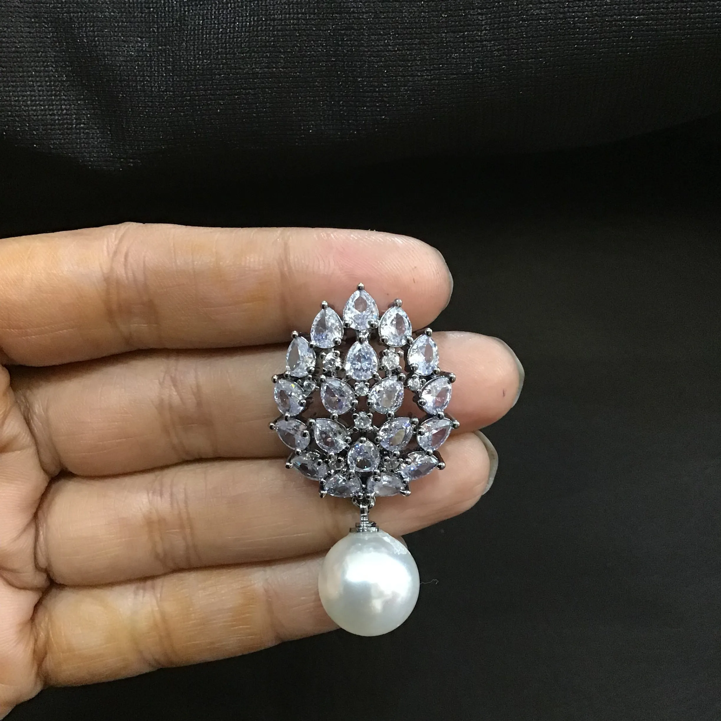 Zircon/AD Earring 1372-69